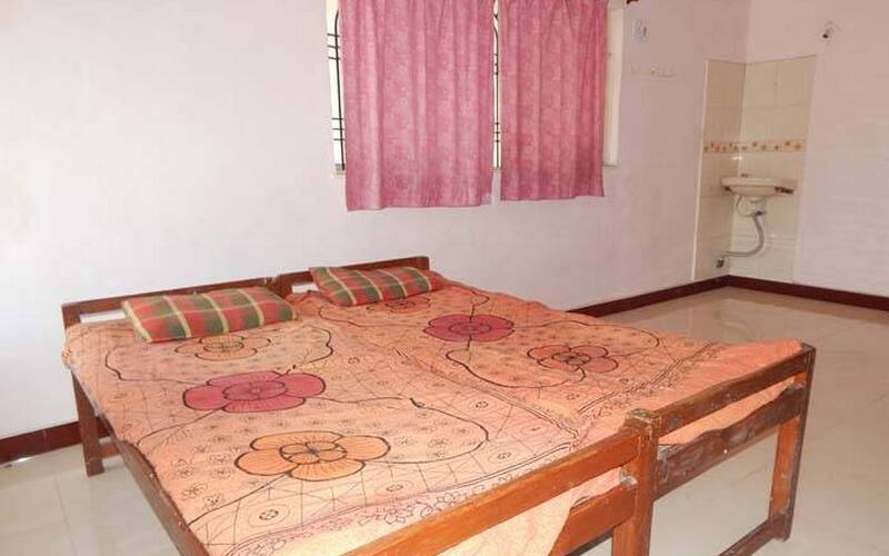Keyoor Guest House, Alibaug 4